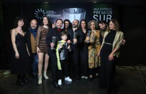 PREMIOS SUR-MEJOR PELICULA, MEJOR DIRECTOR Y VESTUARIO